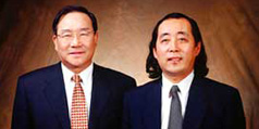 設計公(gōng)司-信息産(chǎn)業部部長(cháng)吳基傳與理(lǐ)想公(gōng)司藝術總監邵新(xīn)