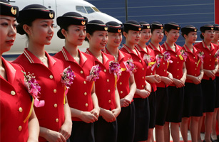 設計公(gōng)司-深圳航空公(gōng)司空姐服裝(zhuāng)整體(tǐ)形象設計
